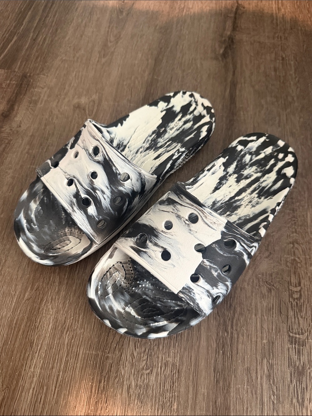 Croc Marbled Black & White Slip-On Slides